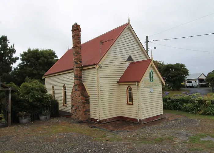 Kerrellie Cottages 2, 4 & 8 Reid Street
